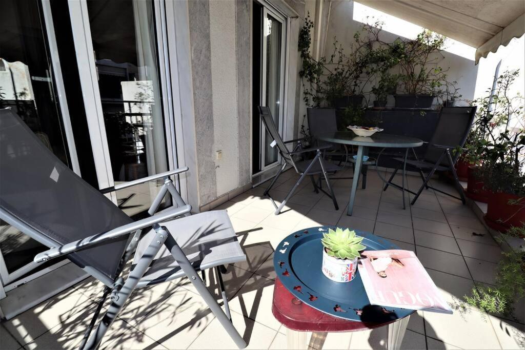 Amazing Penthouse In Ambelokipi Apartment Athena Bagian luar foto
